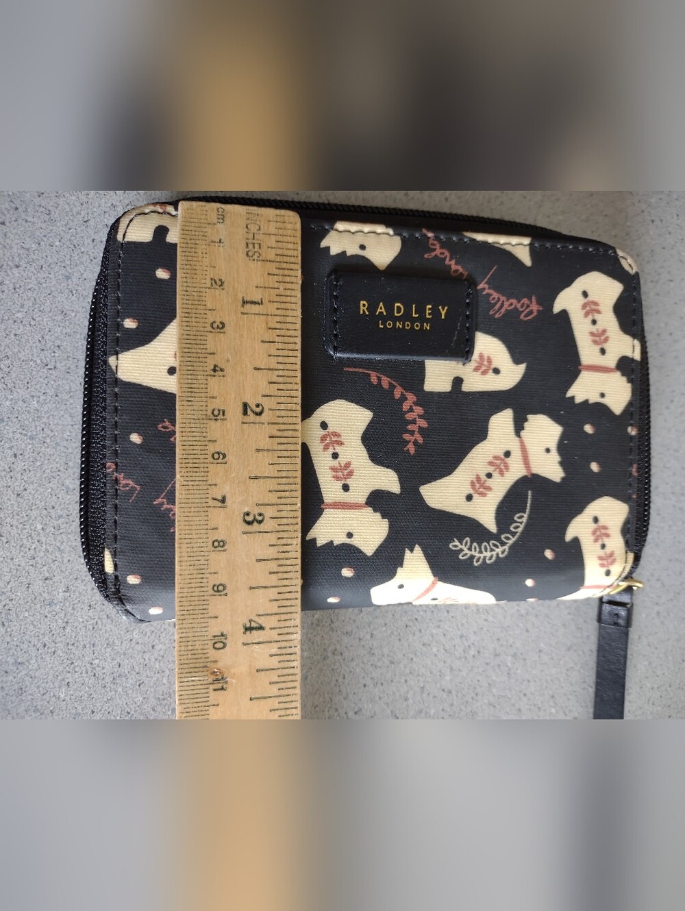 Hadley Zip Around Wallet - Picture 5 of 5